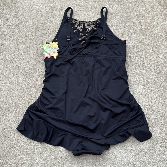NWT BECCA Venise High Neck Black Crochet One Piece Swim Dress Size 0X 14/16 - Picture 5 of 10